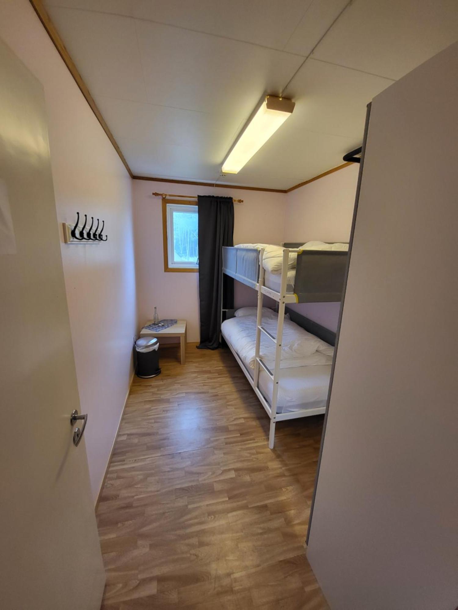 Vollvaagen Apartments Smola, Boat Included Room photo